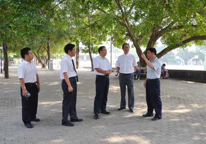 莫诗浦书记、李丰生院长到长岗校区调研