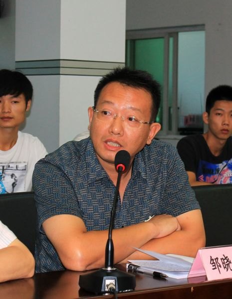 三明学院举行2013年入伍新兵座谈会