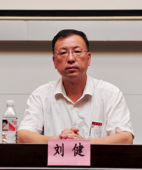 海峡理工学院2013级新生开学式举行