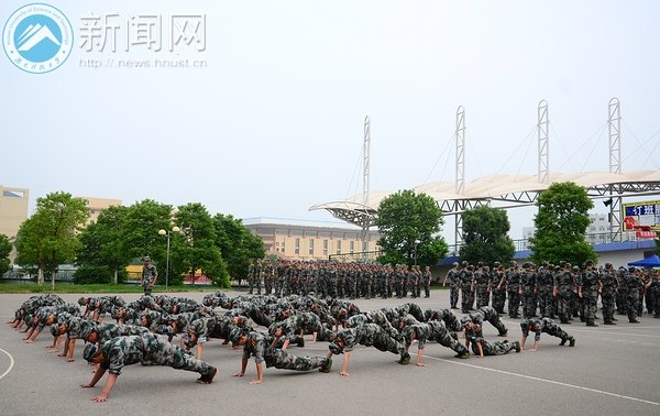【图说科大】军训进行时