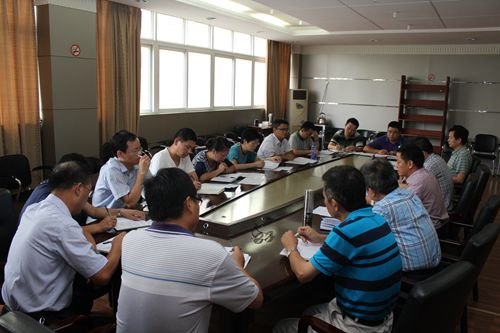 商贸学院再次部署深入推进教育实践活动