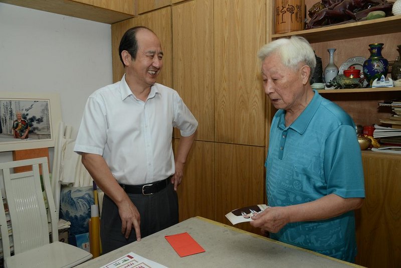 校领导教师节走访慰问教师代表