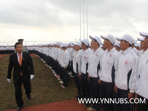 【立大志 展宏图】--- 2013级学生军训汇报表演暨开学典礼成功举行