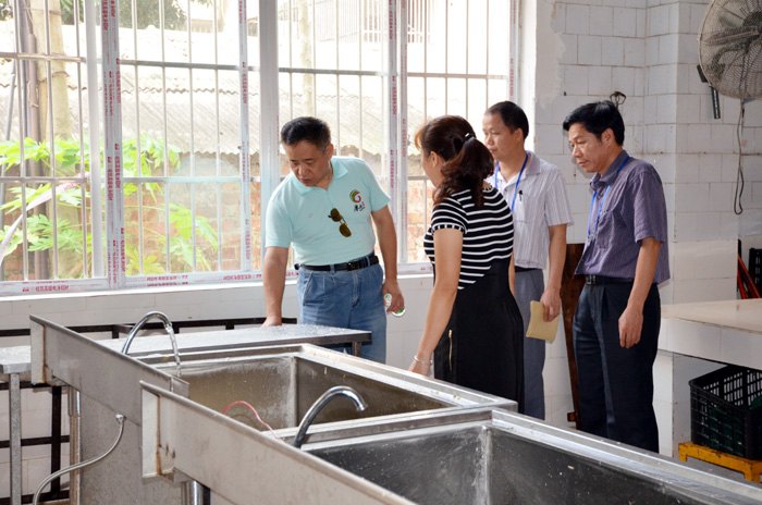 自治区教育厅开学工作检查组到广西师范学院检查指导