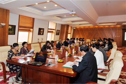 长春建筑学院召开庆祝教师节座谈会