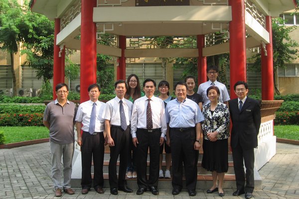 曾祥辉书记一行参访岭东科技大学