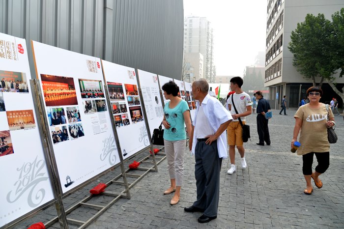 南京艺术学院迎来2013级新同学