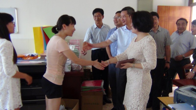 松江区苏平副区长、刘春红副校长一行赴东华附校指导工作