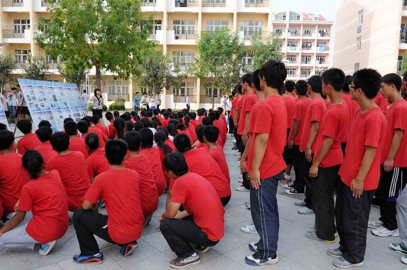 滨州学院举行消防暨防空防灾实战演练