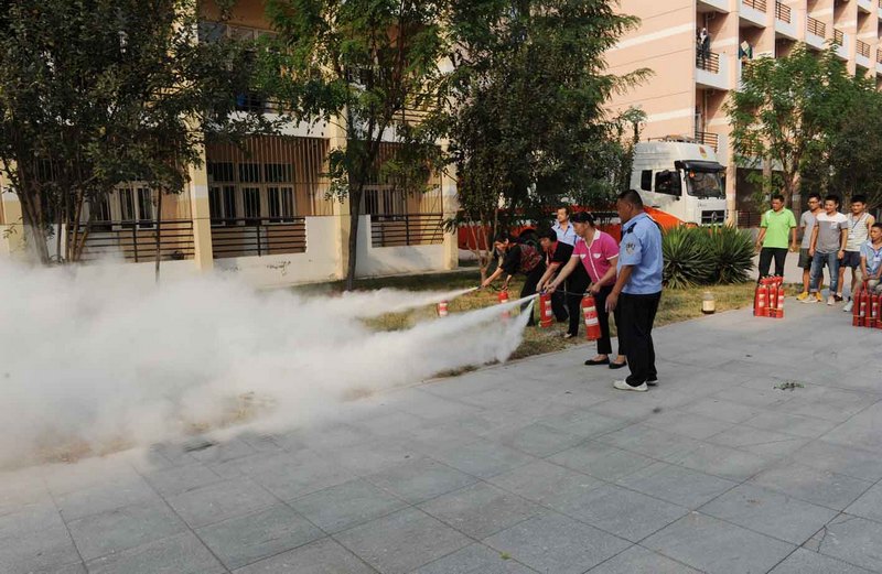 滨州学院举行消防暨防空防灾实战演练