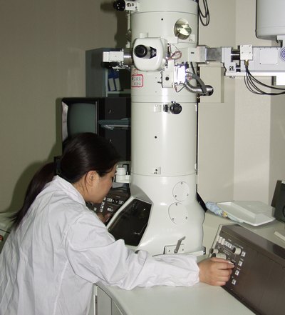 材料学院:坚持走学术地位和行业地位兼具的特色发展之路