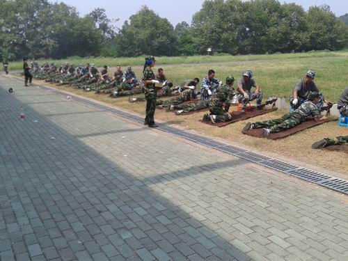 2013级新生军训实弹射击活动圆满举行