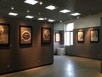 数字出版印刷系举办出版美术设计专业学生美术作品展