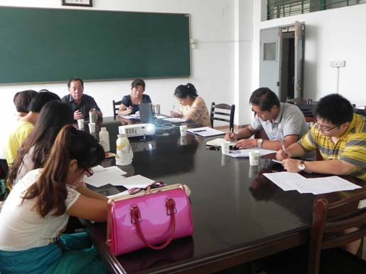 (图文)安徽工业大学工商学院召开2014届毕业班辅导员工作培训暨就业工作布置会