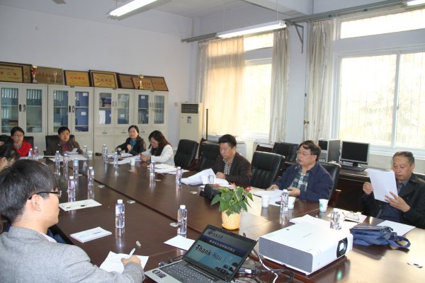 许昌学院举行与河南大学联合培养研究生开题报告会