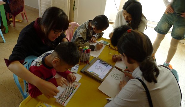 油画系学生党支部开展红色“1+1”活动