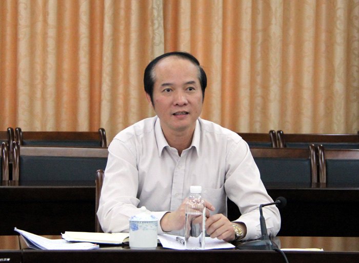 自治区财政厅黄伟京厅长一行到广西师范学院考察调研
