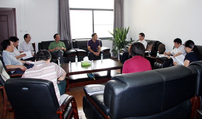 【践行党的群众路线】自治区党的群众路线教育实践活动第四指导组到广西师范学院检查指导教育实践活动