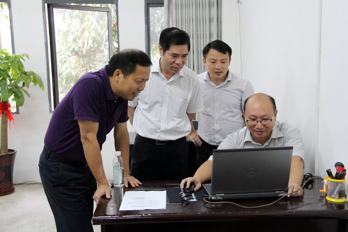 【践行党的群众路线】自治区党的群众路线教育实践活动第四指导组到广西师范学院检查指导教育实践活动