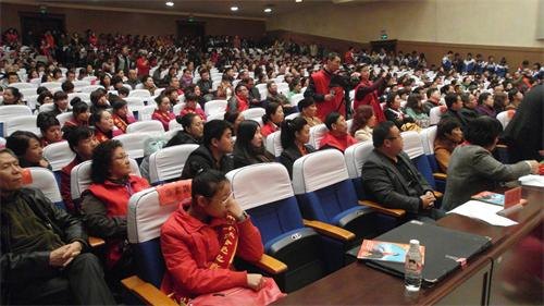 经管学院志愿者参加吉林市红十字会爱心救助家园助学大会经管学院志愿者参加吉林市红十字会爱心救助家园助学大会