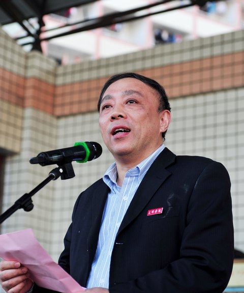 ����ѧԺ�ڰ˽��ﾶ�˶���ʤ����Ļ