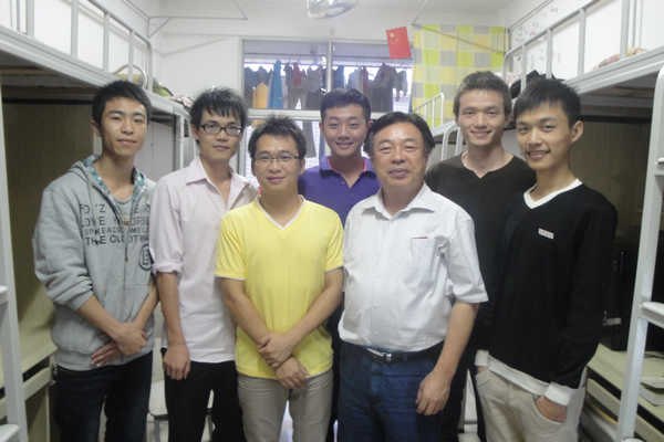 导师送关怀 细语寄成长