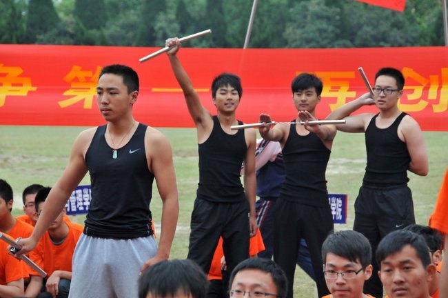 号角同鸣扬斗志 战鼓齐擂展风采 常州工学院第三十一届秋季田径运动会隆重开幕