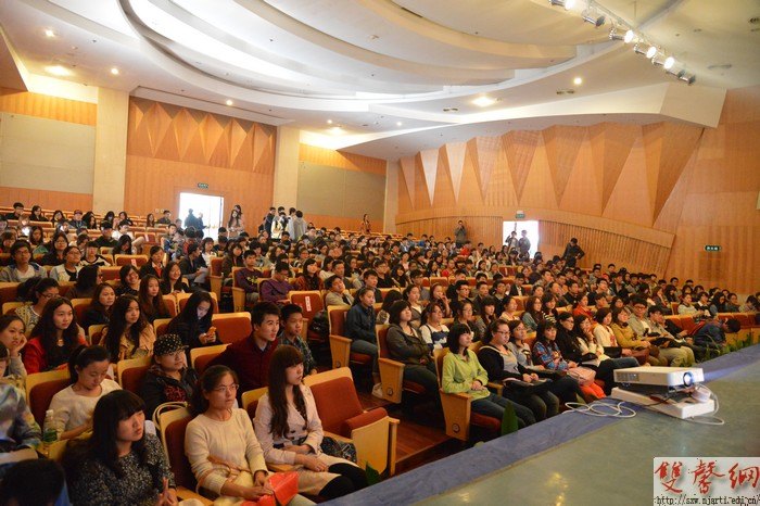 【视频】江苏省大学生成长故事南艺专场报告会顺利举办