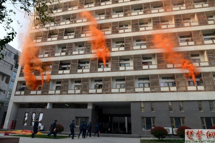 ����Ƶ���Ͼ�����ѧԺ����2013���＾�߲㹫Ԣ��������