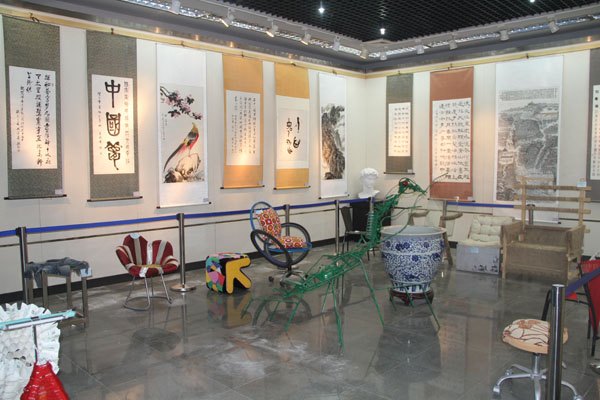 翰墨歌盛世 丹青谱华章--皖西学院第二十二届书画作品展成功举办