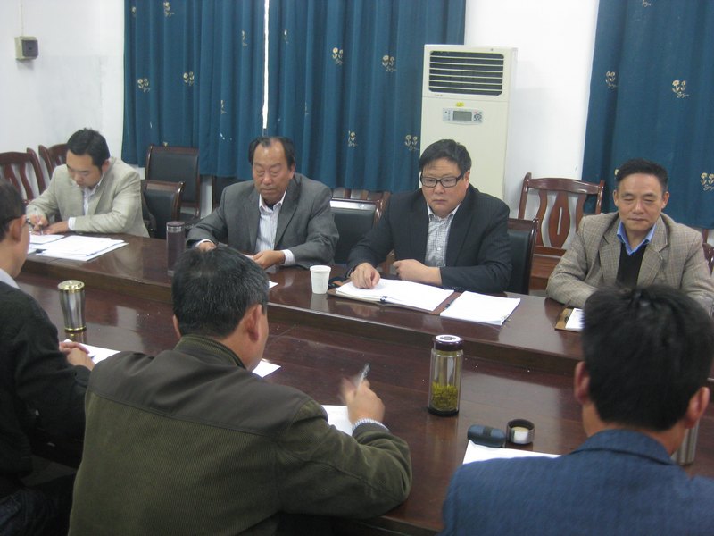 建工学院召开党的群众路线教育实践活动领导班子专题民主生活会