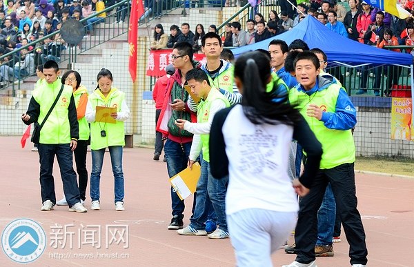 【记者手记】“冠军”多是战胜自己的“王”