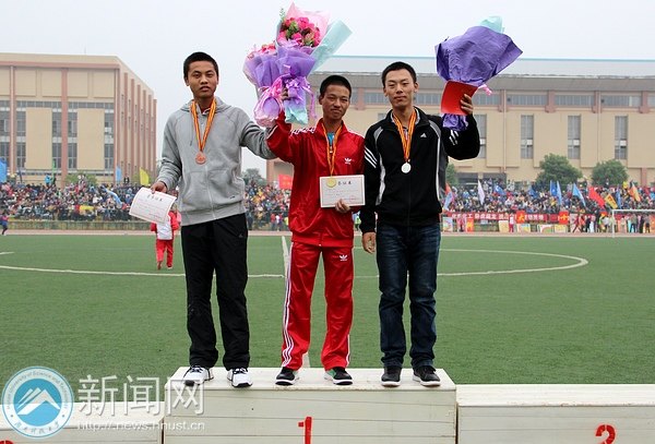 【记者手记】“冠军”多是战胜自己的“王”