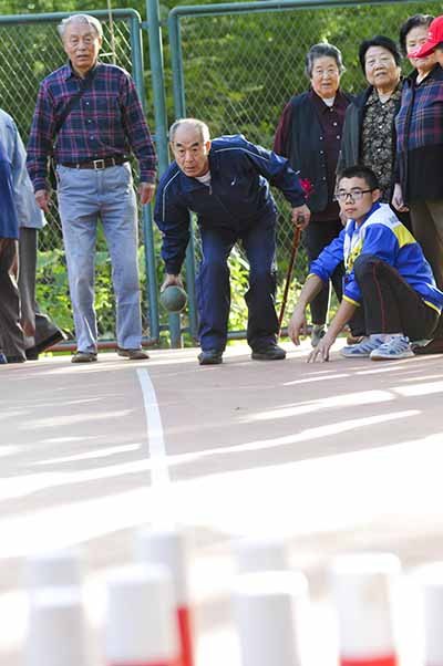 ѧУ���е�ʮ��������ݽ�ְ��Ȥζ�˶���