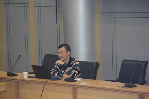 轻工学部为13级新生举办第二期入学教育之名师讲坛