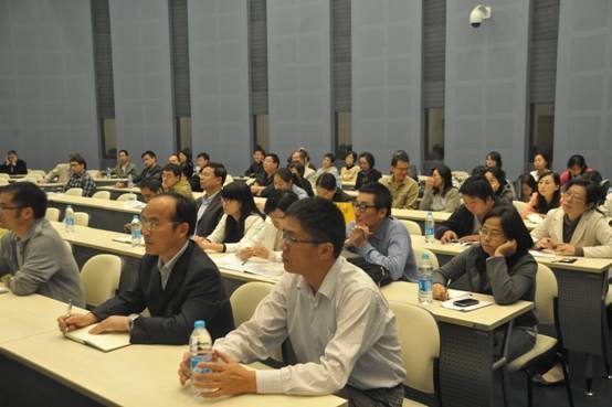 上海市教委副主任陆靖教授来东华大学作专题报告
