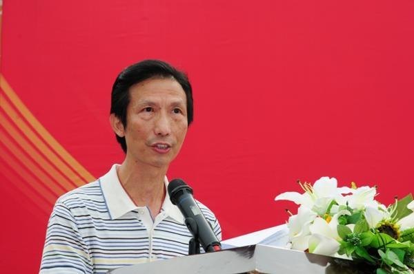 长沙师范学校隆重举行2013级新生军训会操暨开学典礼