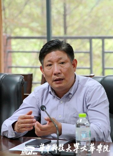 省教育厅发展规划处副处长马志来访华中科技大学文华学院指导秋季开学工作