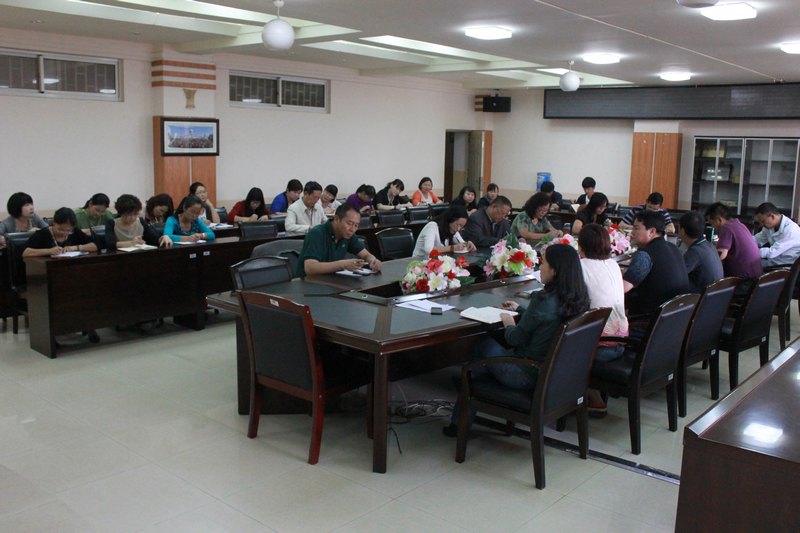 ����ʦ����ѧ��ѧԺ�ٿ���ѧѧ��������ϵ���߾�ҵ������