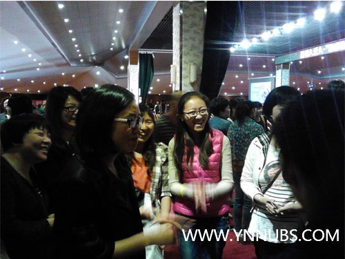 云南师范大学商学院组织辅导员参加体验式情感婚恋培训