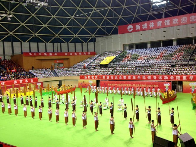 常州工学院志愿者圆满完成常州市第十四届运动会开幕式演出