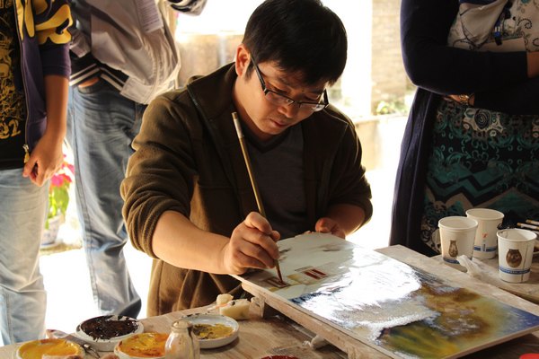 中非陶瓷文化艺术交流项目系列报道之七——釉上彩装饰交流活动在三宝举行