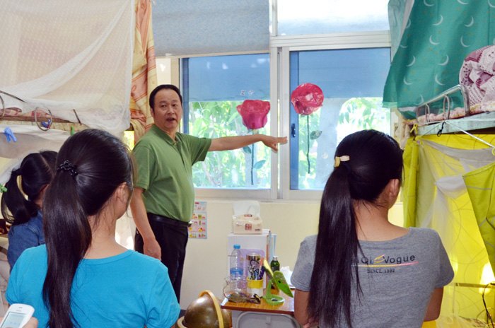 李丰生院长深入明秀校区学生宿舍调研
