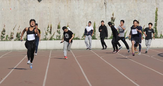 第十三届秋季运动会举行