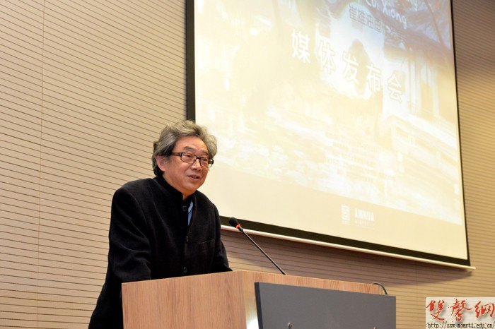 风·景崔雄油画作品在南京艺术学院美术馆开展