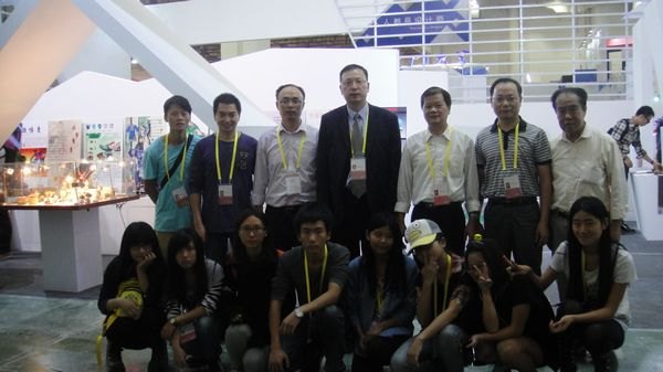 ����ѧԺ���Ųμӵ����캣Ͽ���������ţ��Ļ���ҵ�������׻�