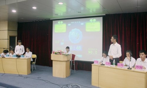 【一面旗帜】思考真理 认知真理 政法系举行辩论赛