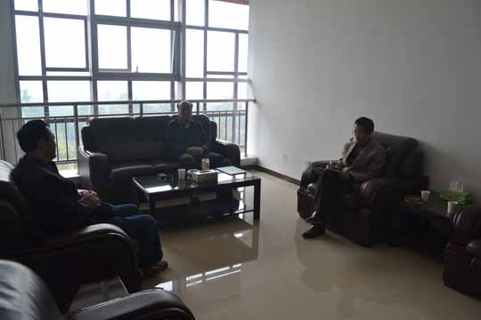 ����ѧԺԺ�쵼��չ����Ⱥ��·�߽���ʵ���̸��̸���