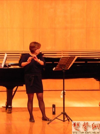 第二届青年教师技能展演声乐、器乐专场精彩上演