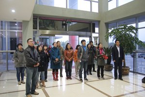 呼和浩特市实验中学副校长贾灵旺一行来山东旅游职业学院参观考察